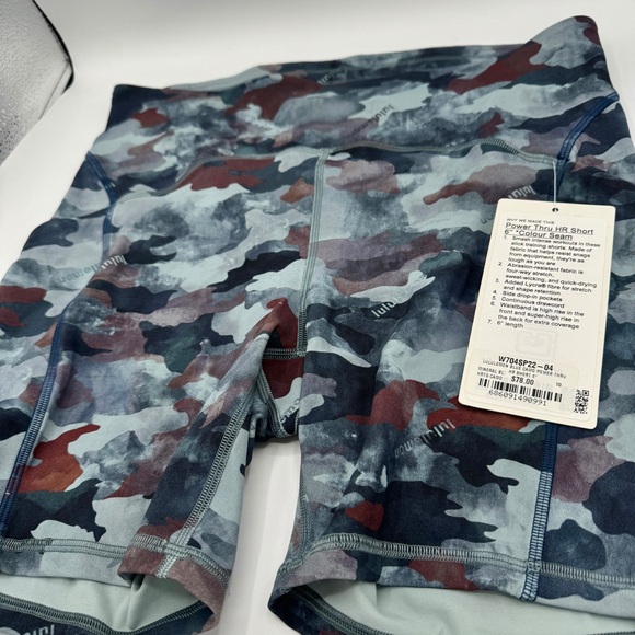 NWT Lululemon Power Thru HR High Rise Short Color Seam in Blue Camo 6” Inseam - Picture 6 of 16